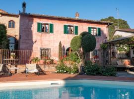 Villa with swimming pool in San Gimignano, hotel in San Gimignano
