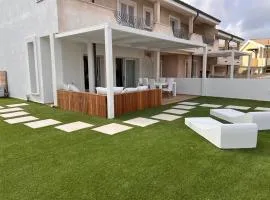 Cozy House with garden & pool