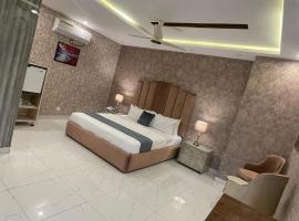 ์ด์ฌ๋ผ๋ง๋ฐ๋์ ์์นํ ํธํ
Hotel croydon international