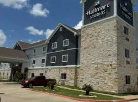 Hallmarc Studios