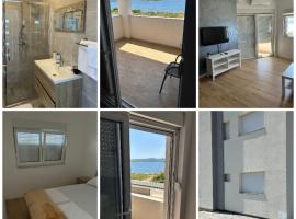 Galešnjak, готель у місті Светий Петар