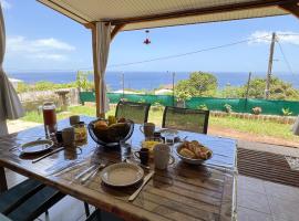 Casa François - Terrasse vue mer & clim, hotel in Le Carbet