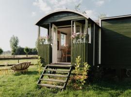 Tiny House De Skure, hotel u gradu Harelbeke