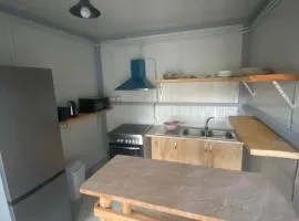 Eleni's Holiday Rooms