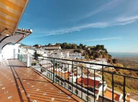 4br Andalusian penthouse w pool & spectacular view, viešbutis mieste Michasas