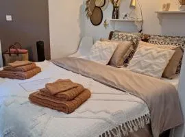Villa Sisyphe chambre"la jeanette"