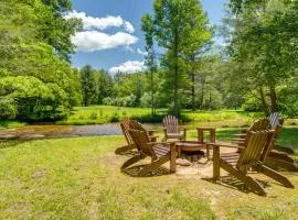 Remote Cooper Creek Trout House with Hot Tub