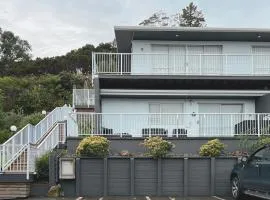 Russell Apartment - Unit 1