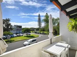 Beachfront 1BR, Loft - Surf, Cafe, Relax