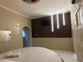 Ellus Motel
