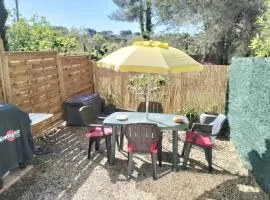 Joli Studio Proche de la Mer