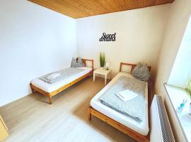 I Apartment 17 Personen - Monteurzimmer - Ferienwohnung, Großköllnbach, hotel v destinaci Pilsting