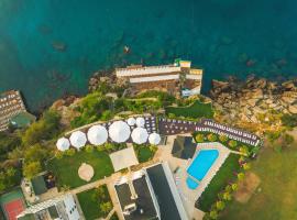 Falcon Hotel, four-star hotel in Antalya