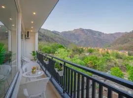 Perfectstayz Value Alpine Retreat - Hill view rooms