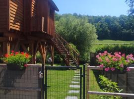 Aspach में, होटल Cabane romantique avec spa privatif insolite en Alsace