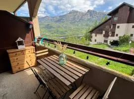 Studio confortable et chaleureux, vue magnifique