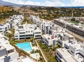 Nice Apartment In Estepona With Wifi