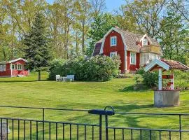Cozy Home In Mörrum With Wifi