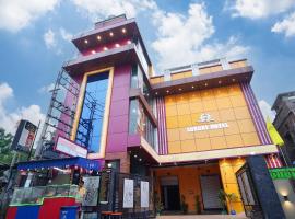 PS Luxury Hotel, hotel v mestu Baharampur