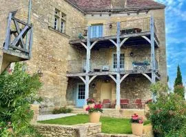 New Listing! Maison Delluc with Spectacular Vistas