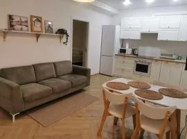 Sweet home 1
