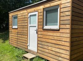 Tetris domky v Beachklubu Ládví, hotel v Praze