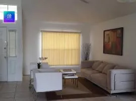 Cozy refuge just a few minutes from Disney