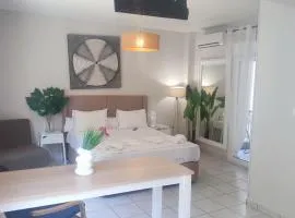 Kavala Deluxe Apartment