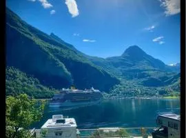 Solhaug Fjordcamping、ガイランゲルのシャレー