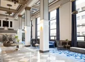 Hotel On Phillips