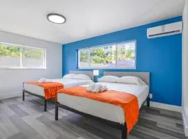 Outstanding oceanfront unit With Parking&Pool - M36