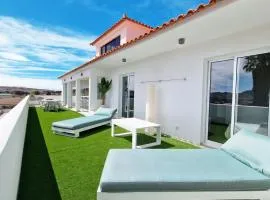 Casa do Pico by Casas dos Lebre