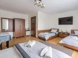 RAMZES USTKA -pokoje z balkonami,parking,Blisko do plaży