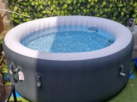 200 m plage - Rue piétonne à 300 m - jardin, hotel in Berck-sur-Mer