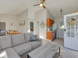 Close to Beach and P-Town! Cottage with Bay Views