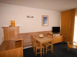 LE CHALET - Piscine 8 - Studio pour 4 Personnes MAE-8894