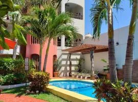 Hotel y Suites Los Encantos