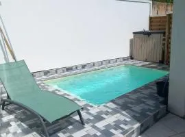 Appartement charmant avec piscine privée à Sainte-Marie, 40 m²