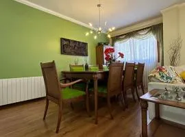 Apartamento há 500 mts da rua coberta