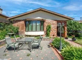 Nice 4 Bedroom 2 Bathroom Home Fenced yard near Downtown and YYC