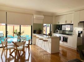D111 Special Melbourne retreat, hotel v destinaci Braybrook