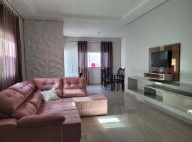 Casa agradável com área gourmet, βίλα στο Ji-Paraná