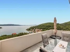 Nice Apartment In Veli Iz