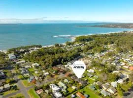 Coral Villa by Experience Jervis Bay