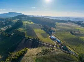 Panoramic Views on Pinnacle - 3 Bedroom Farm Stay