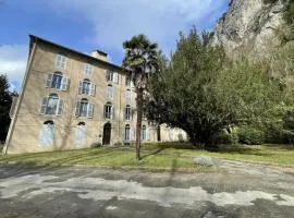 Appartement de plain pied , jardin et grande terrasse