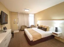 Elkira Court Motel