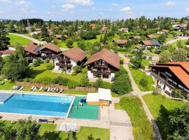Ferienwohnungen im Feriendorf Reichenbach Nr 11, hotel a Nesselwang