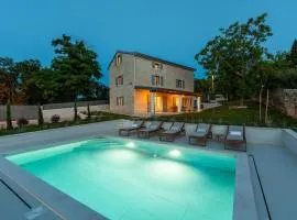 Villa Heureka-amazing heated pool and sauna