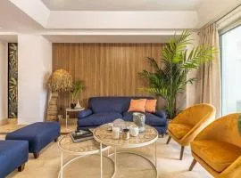 Stunning Tropical Oasis 3BR, Pool and Water Views